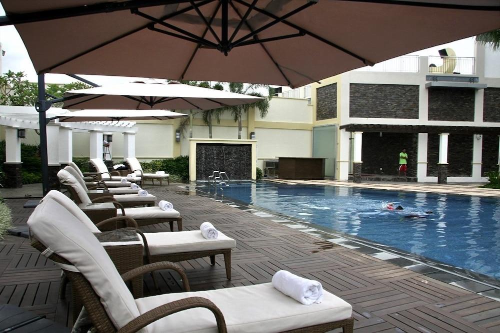 The Avenue Plaza Hotel Naga  Dış mekan fotoğraf