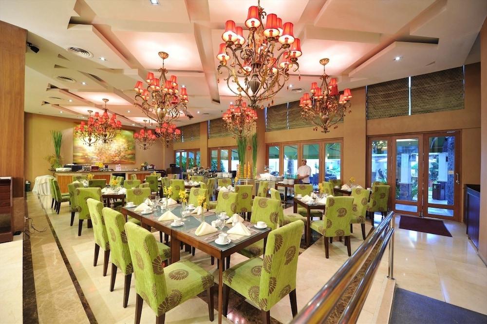 The Avenue Plaza Hotel Naga  Dış mekan fotoğraf