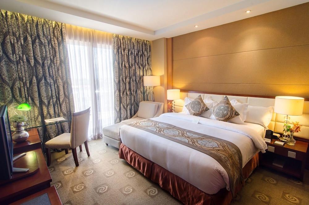 The Avenue Plaza Hotel Naga  Dış mekan fotoğraf