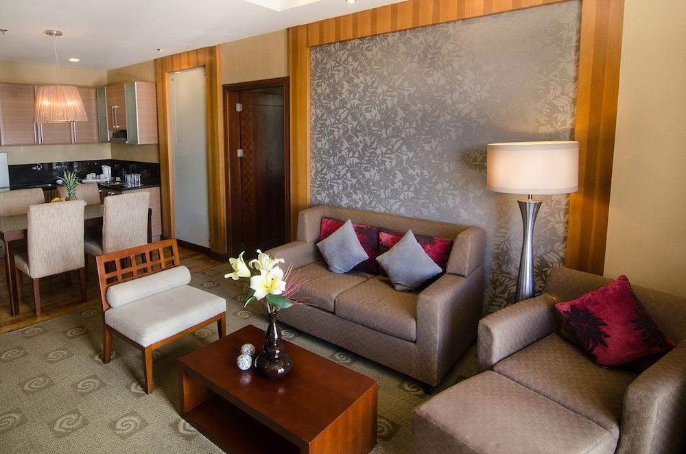 The Avenue Plaza Hotel Naga  Dış mekan fotoğraf
