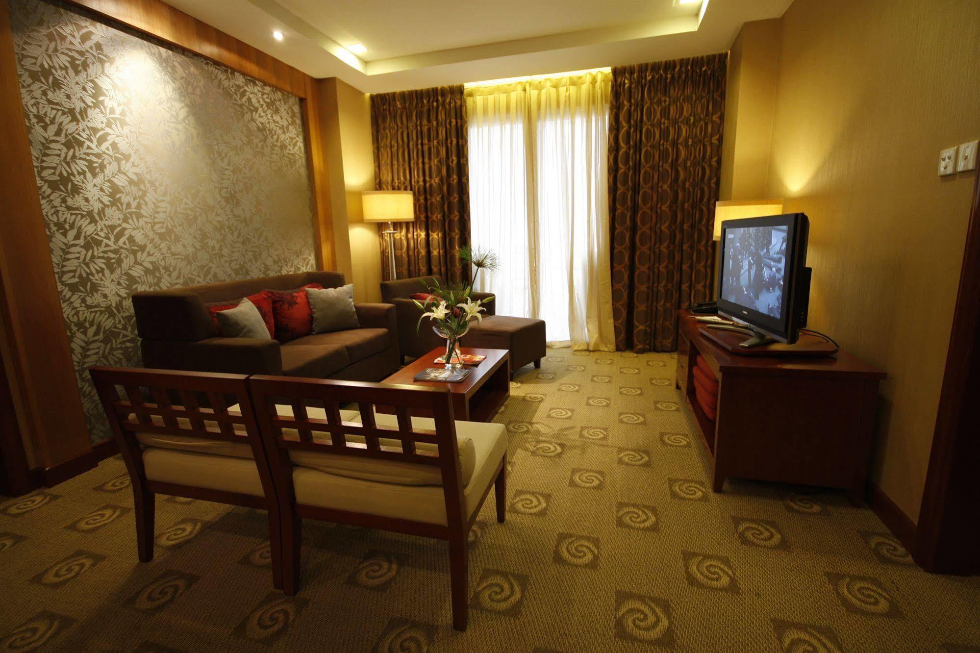 The Avenue Plaza Hotel Naga  Dış mekan fotoğraf